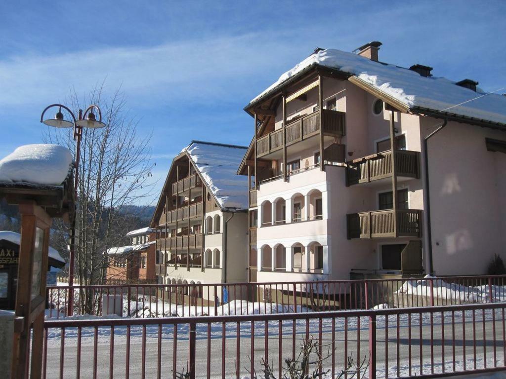 Dachstein Apartment Russbach am Pass Gschuett Ngoại thất bức ảnh
